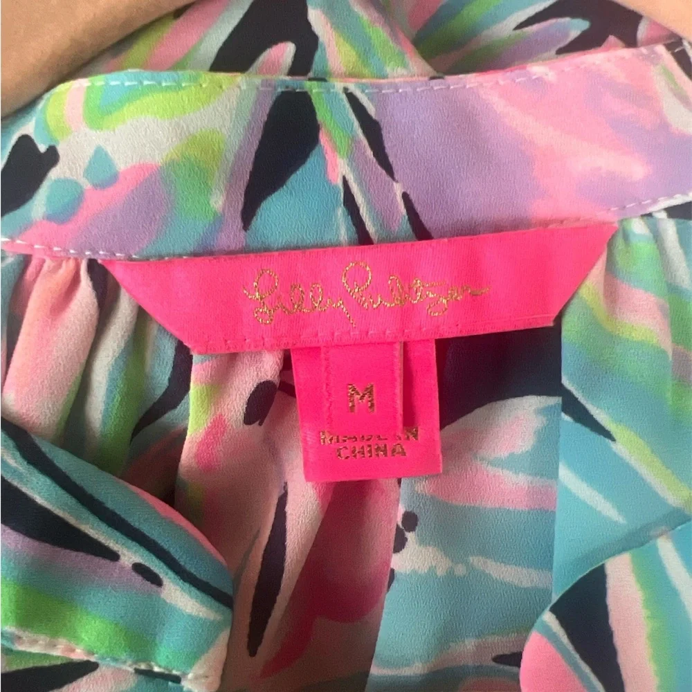 Lilly Pulitzer Graphic Pink and Green Blouse with Relaxed Long Sleeves - Picture 3 of 3